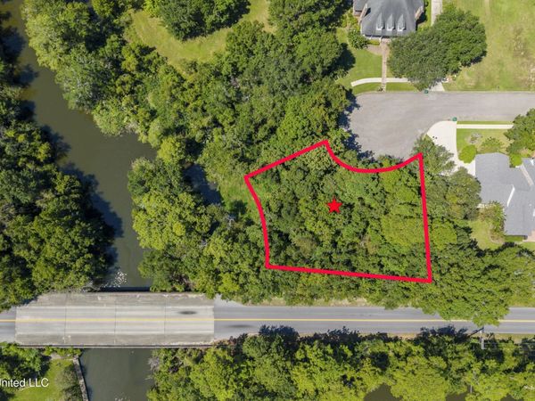 Lawrence Place, Gulfport, MS 39507