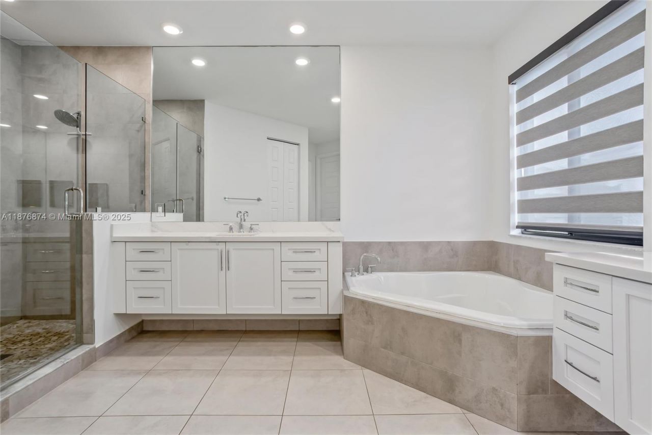 10470 S Lago Vista Cir, Parkland, FL 33076 Photo