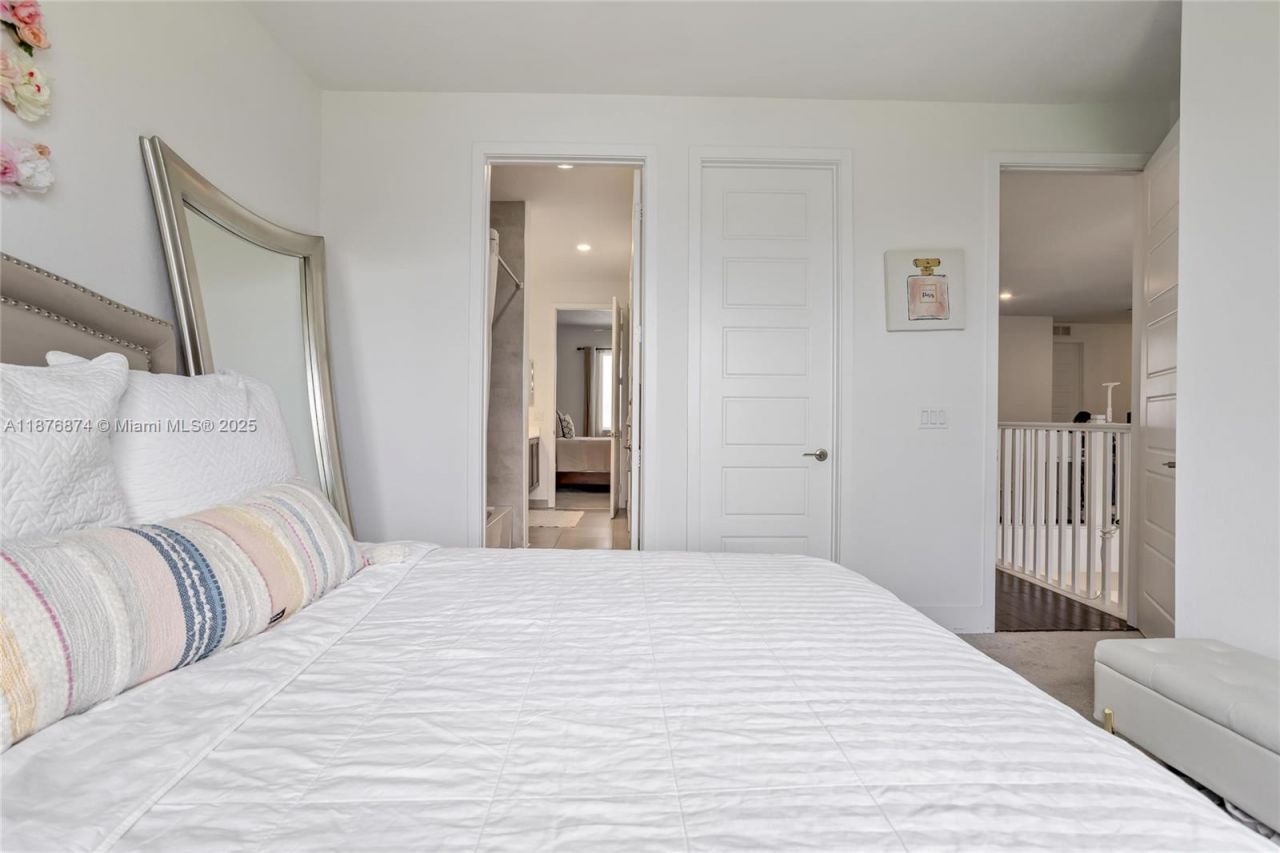 10470 S Lago Vista Cir, Parkland, FL 33076 Photo