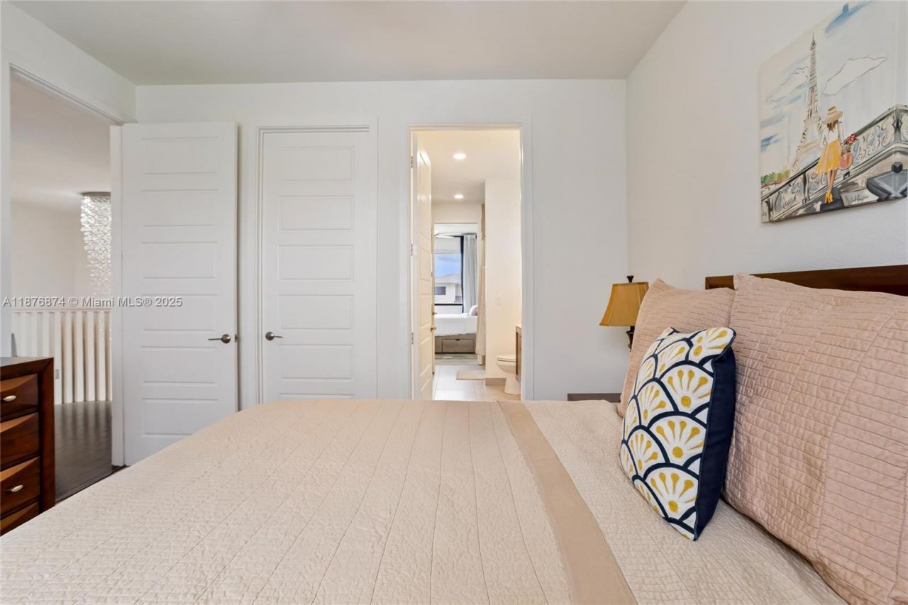 10470 S Lago Vista Cir, Parkland, FL 33076 Photo