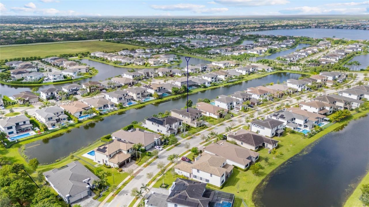 10470 S Lago Vista Cir, Parkland, FL 33076 Photo