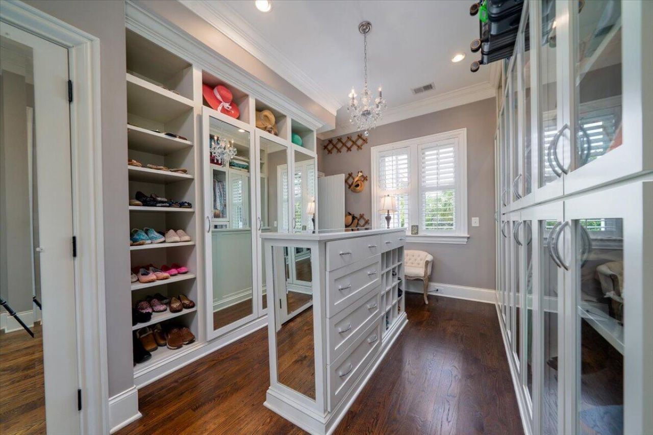 861 Dunham Street Photo 16