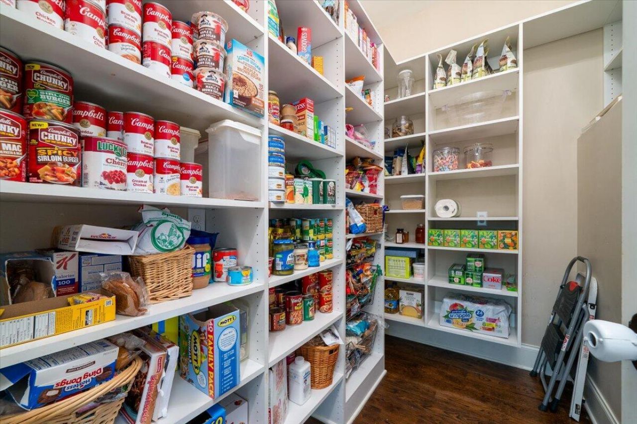 861 Dunham Street Photo 19