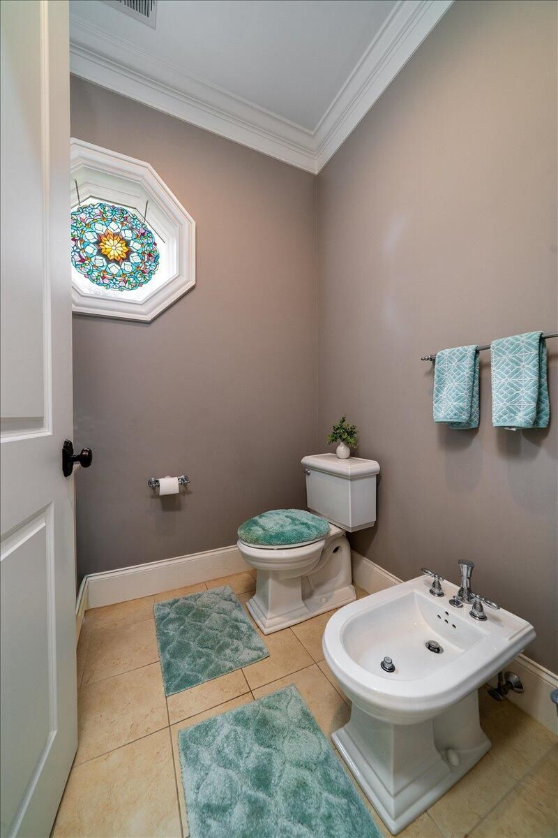 861 Dunham Street Photo 24