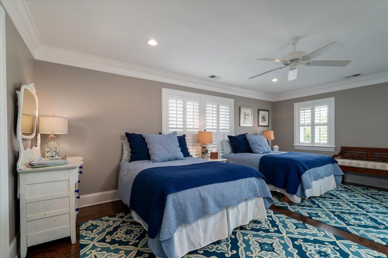 861 Dunham Street Photo 27