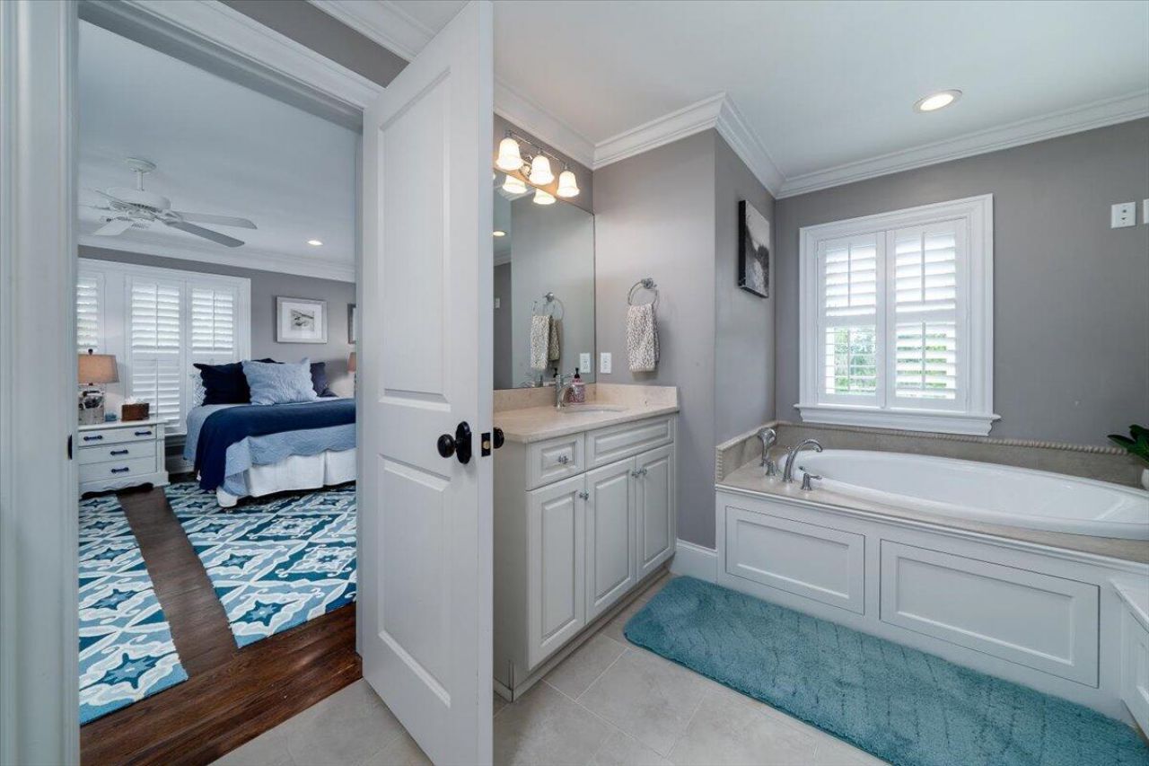 861 Dunham Street Photo 28