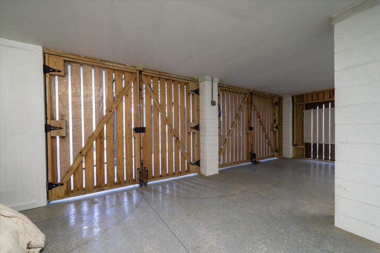 861 Dunham Street Photo 41