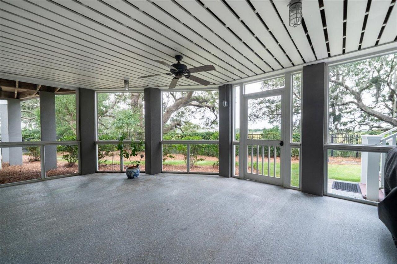 861 Dunham Street Photo 43