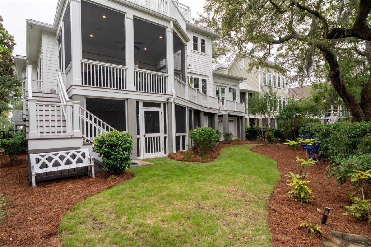 861 Dunham Street Photo 47