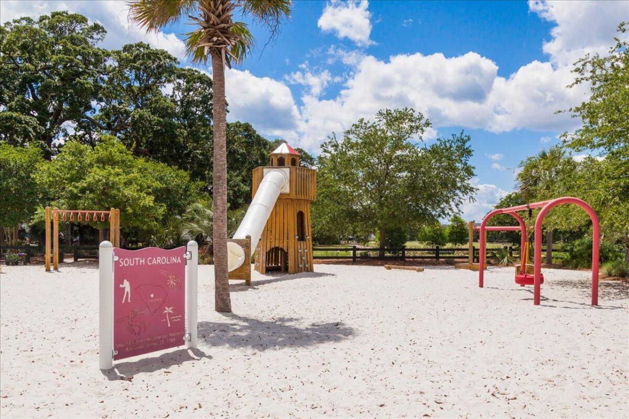 861 Dunham Street Photo 55