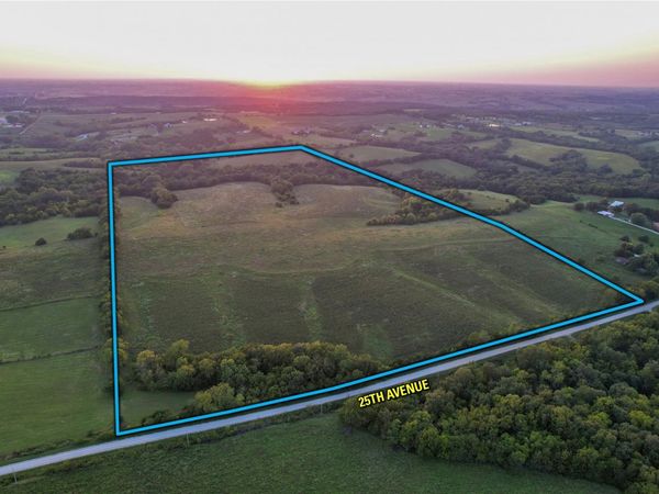 01 25th Avenue, New Virginia, IA 50210