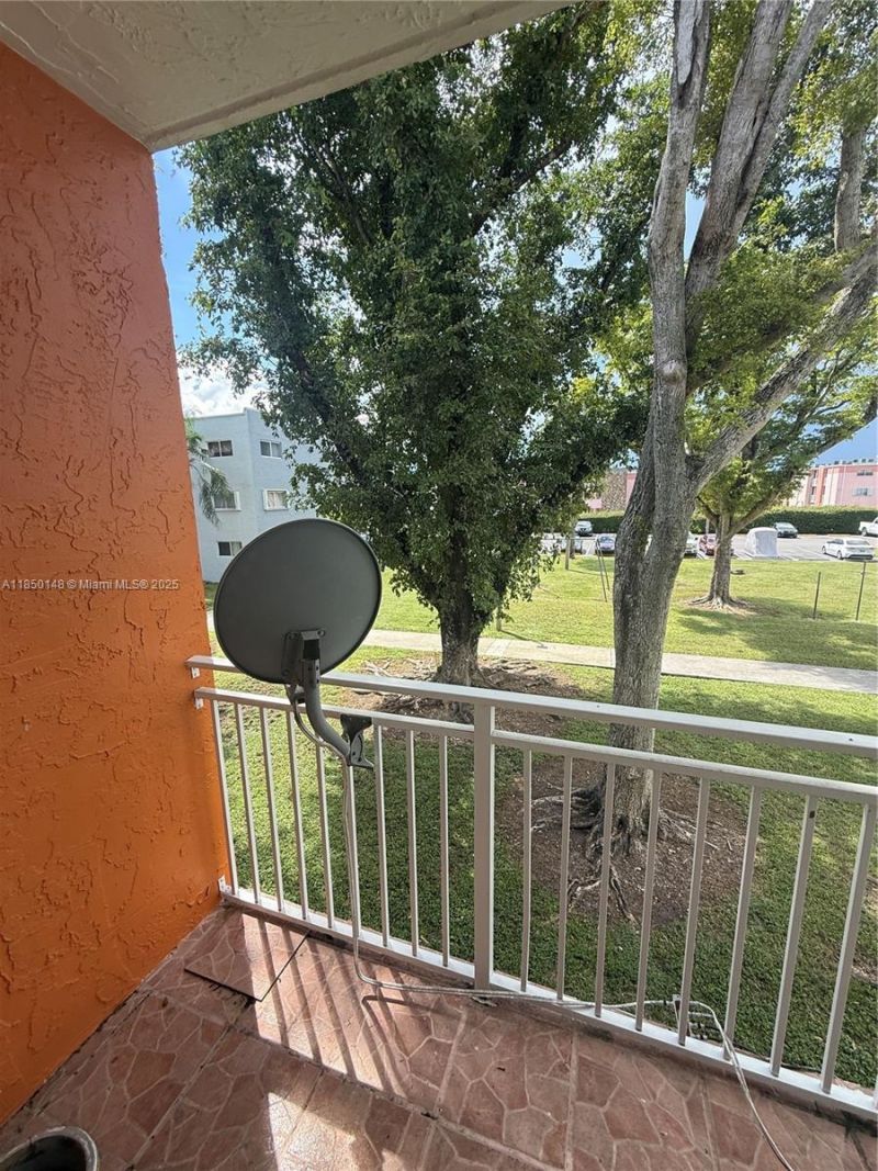 11309 SW 200th St, Unit C213, Miami, FL 33157 Photo