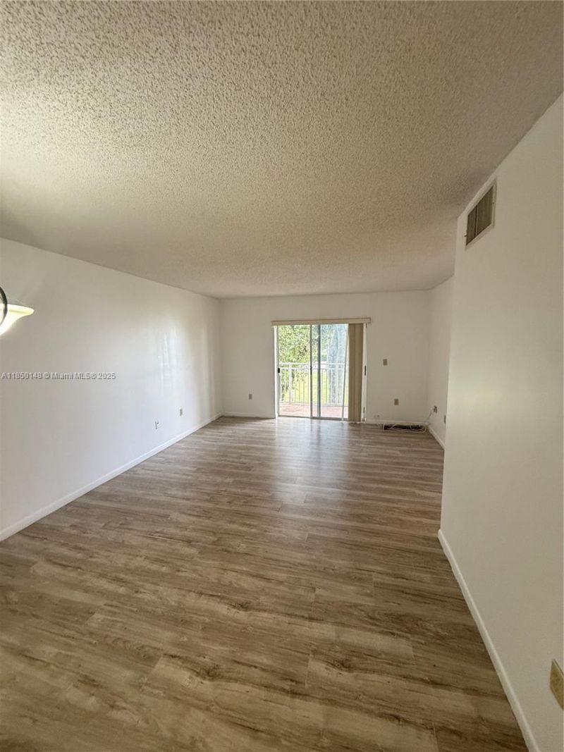 11309 SW 200th St, Unit C213, Miami, FL 33157 Photo