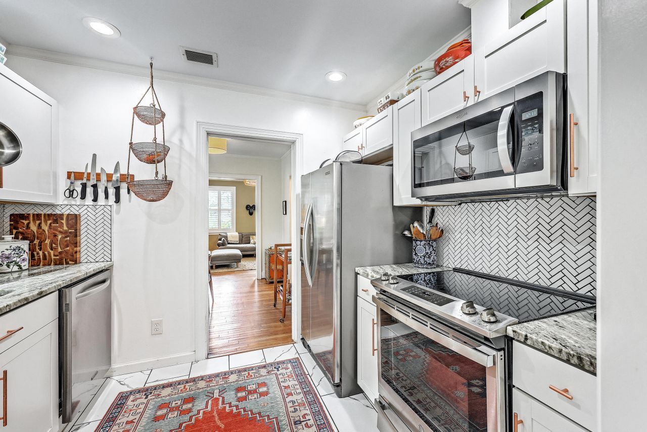 699 Savannah Highway Photo 13