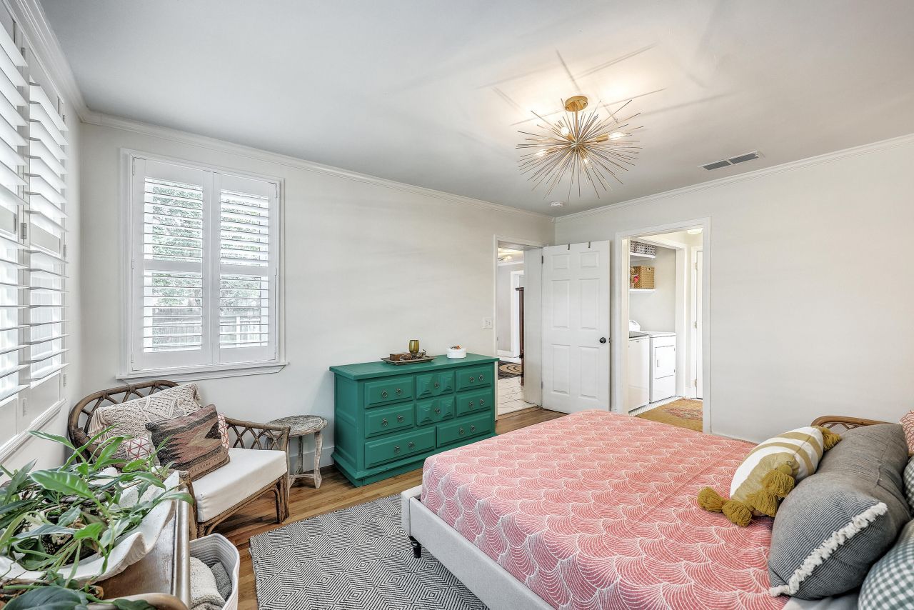 699 Savannah Highway Photo 17