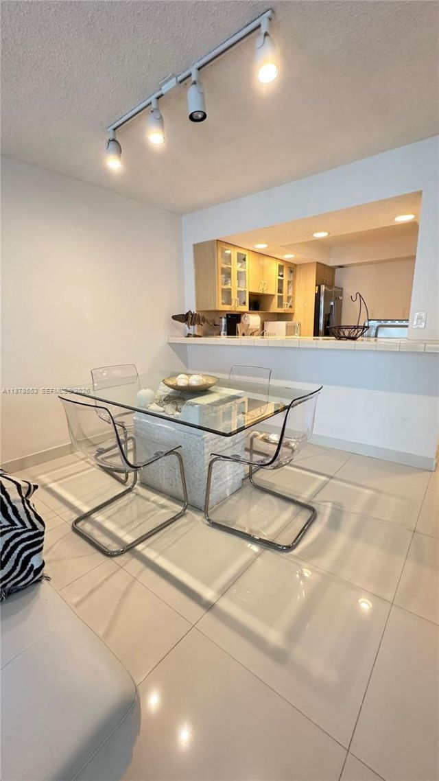 2030 S Ocean Dr, Unit 725, Hallandale Beach, FL 33009 Photo
