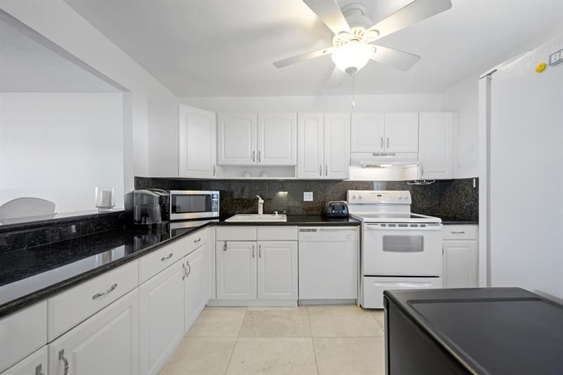 2901 S Palm Aire Drive, Unit 502, Pompano Beach, FL 33069 Photo