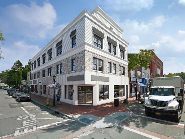 356 New York Avenue, Unit 1, Huntington, NY 11743