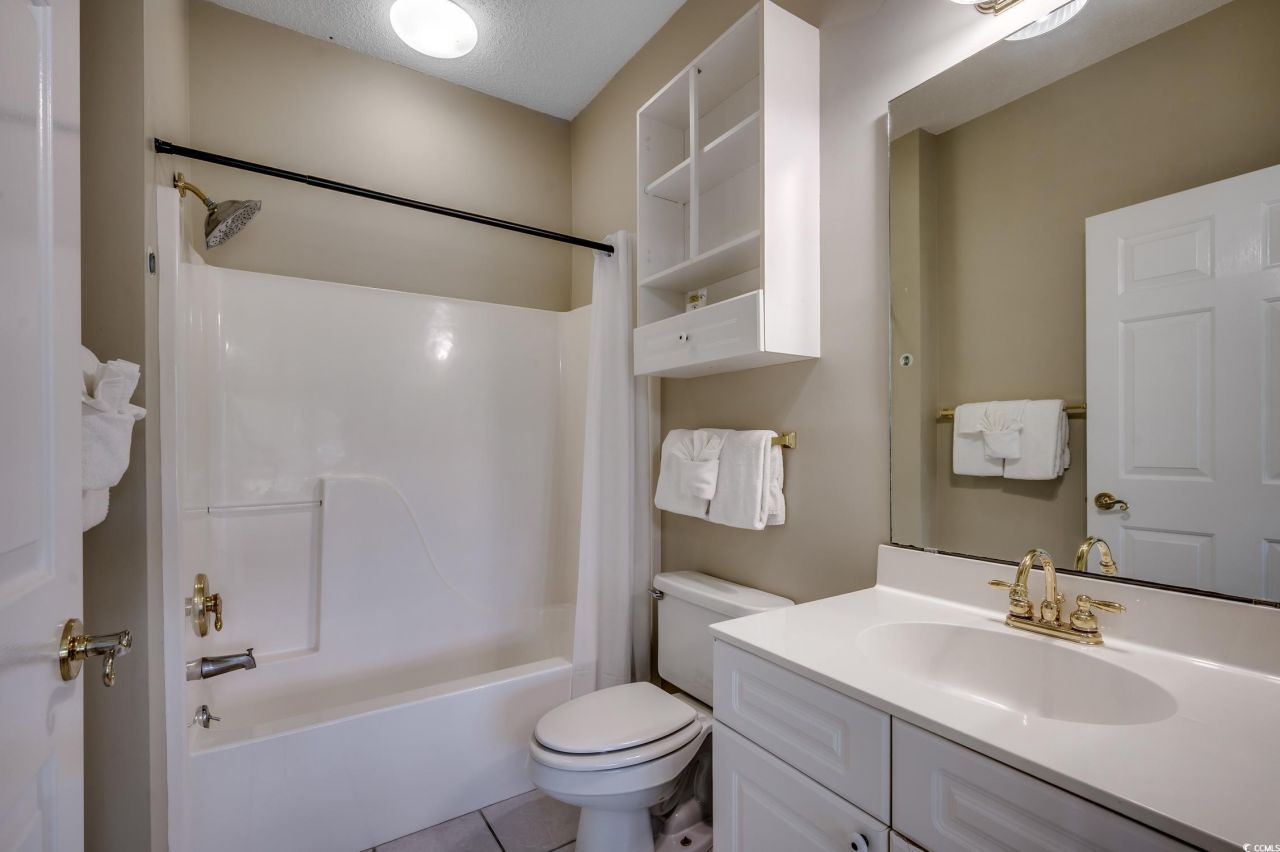 4879 Dahila Ct. Photo 13