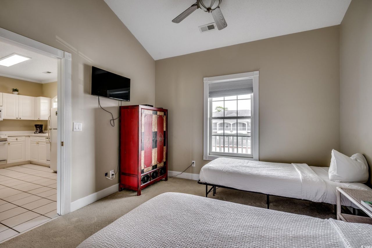 4879 Dahila Ct. Photo 15