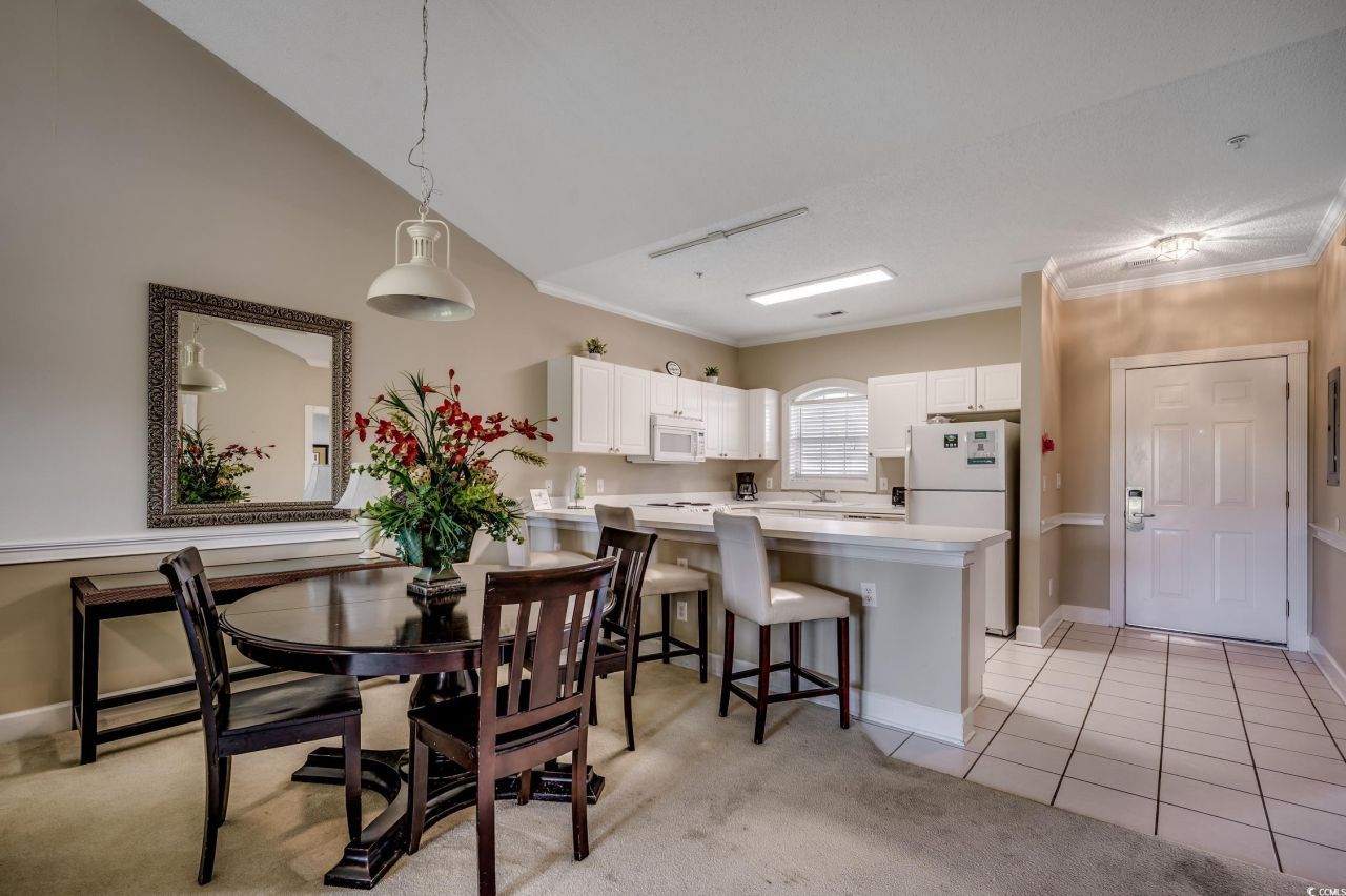 4879 Dahila Ct. Photo 6