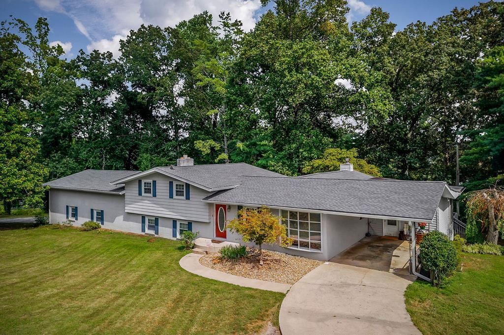 403 Woodland St, Livingston, TN 38570 Main Photo