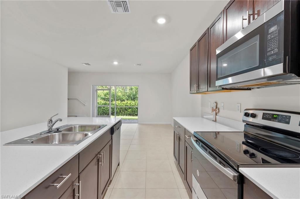 15535 Wildflower Cir, Naples, FL 34119 Photo