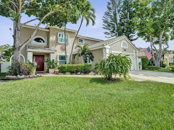4739 NW 3rd Ct, Deerfield Beach, FL 33442