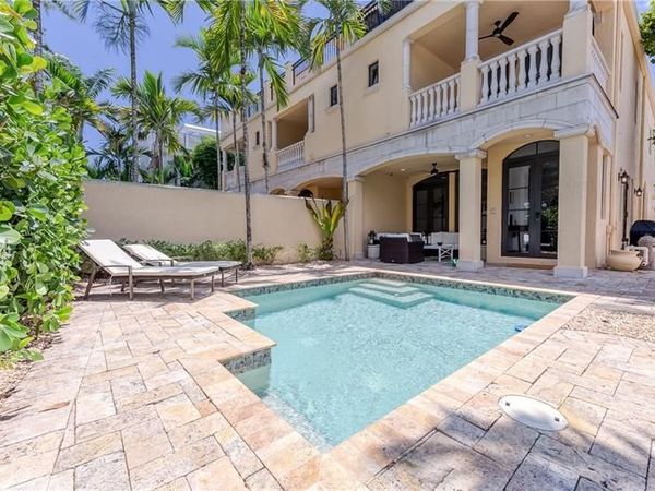 1206 NE 1st Street, Unit 1206, Fort Lauderdale, FL 33301