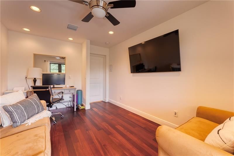 1206 NE 1st Street, Unit 1206, Fort Lauderdale, FL 33301 Photo