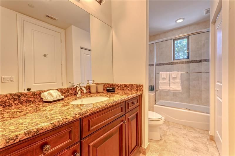 1206 NE 1st Street, Unit 1206, Fort Lauderdale, FL 33301 Photo