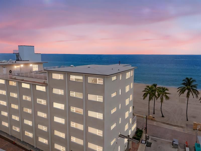 300 Oregon Street, Unit 501, Hollywood, FL 33019 Photo