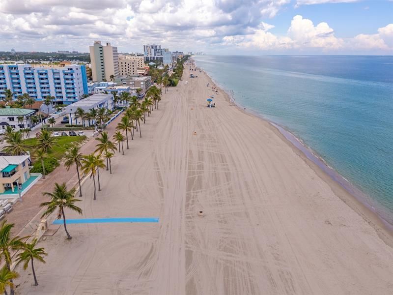 300 Oregon Street, Unit 501, Hollywood, FL 33019 Photo