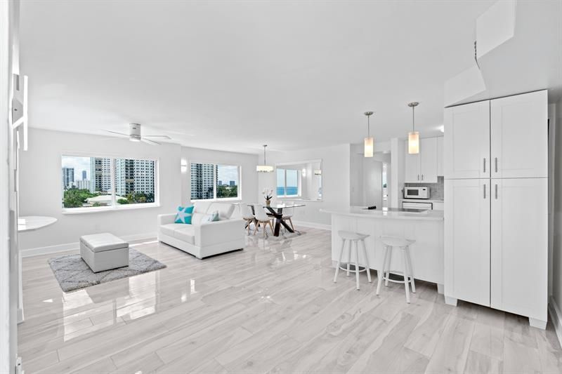 300 Oregon Street, Unit 501, Hollywood, FL 33019 Photo
