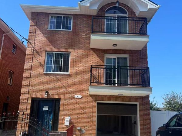 1111 Clarence Avenue, Bronx, NY 10465