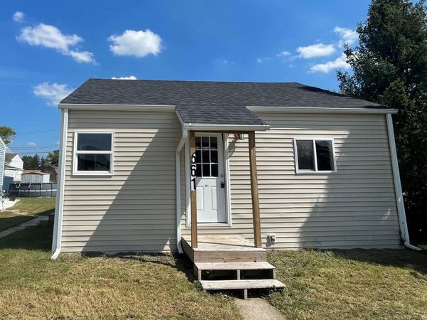 561 Grayton Road, Kingsford Heights, IN 46346