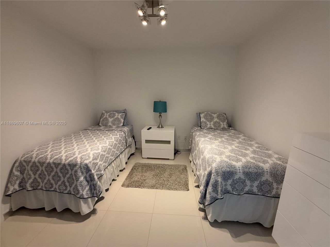400 Sunny Isles Blvd, Unit 1021, Sunny Isles Beach, FL 33160 Photo