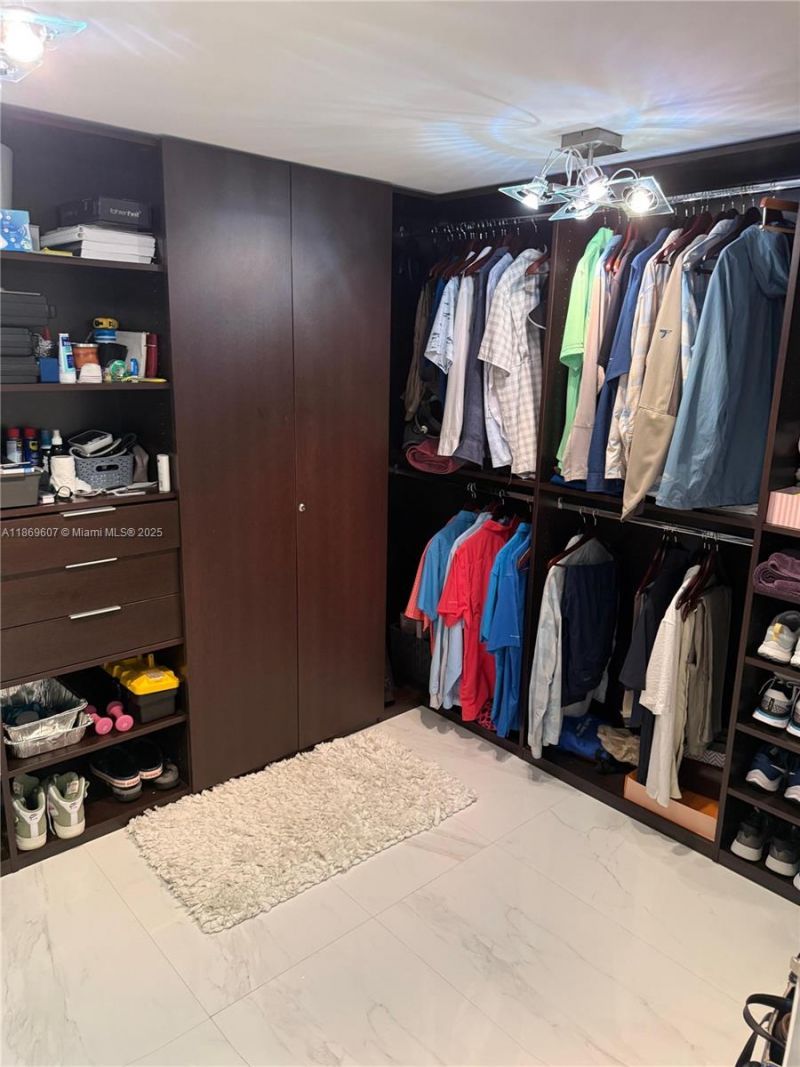 400 Sunny Isles Blvd, Unit 1021, Sunny Isles Beach, FL 33160 Photo