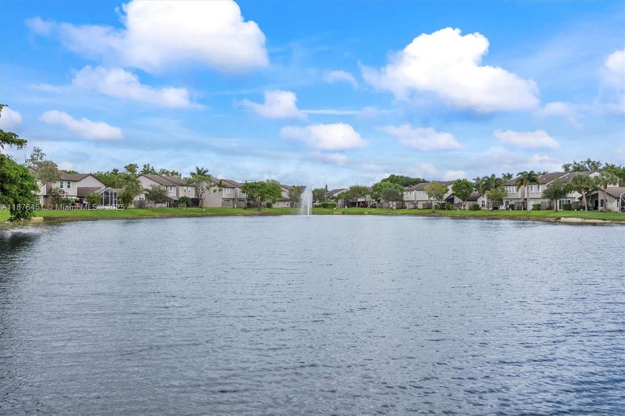 12175 NW 36th Pl, Sunrise, FL 33323 Photo