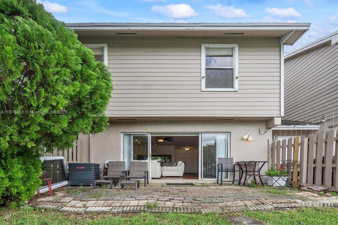 12175 NW 36th Pl, Sunrise, FL 33323 Photo