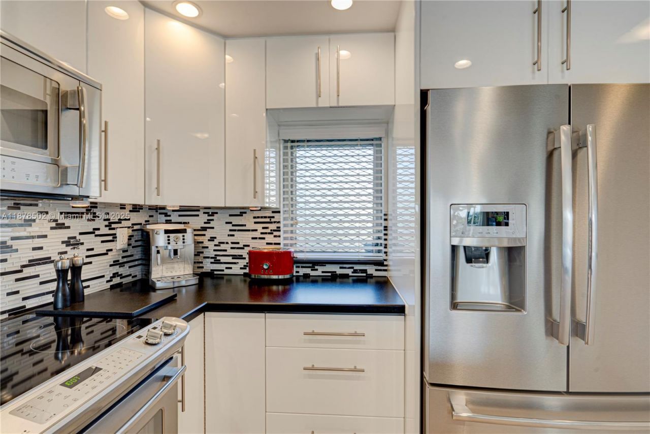 410 N Federal Hwy, Unit 416, Deerfield Beach, FL 33441 Photo