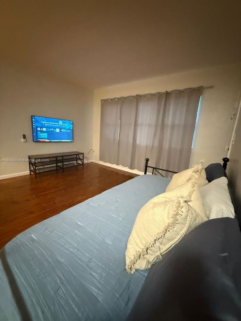 1289 Marseille Dr, Unit 46, Miami Beach, FL 33141 Photo