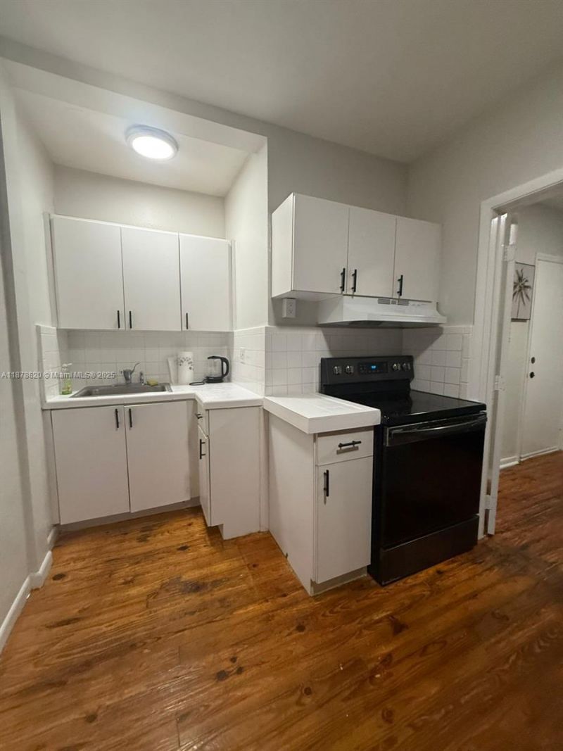 1289 Marseille Dr, Unit 46, Miami Beach, FL 33141 Photo