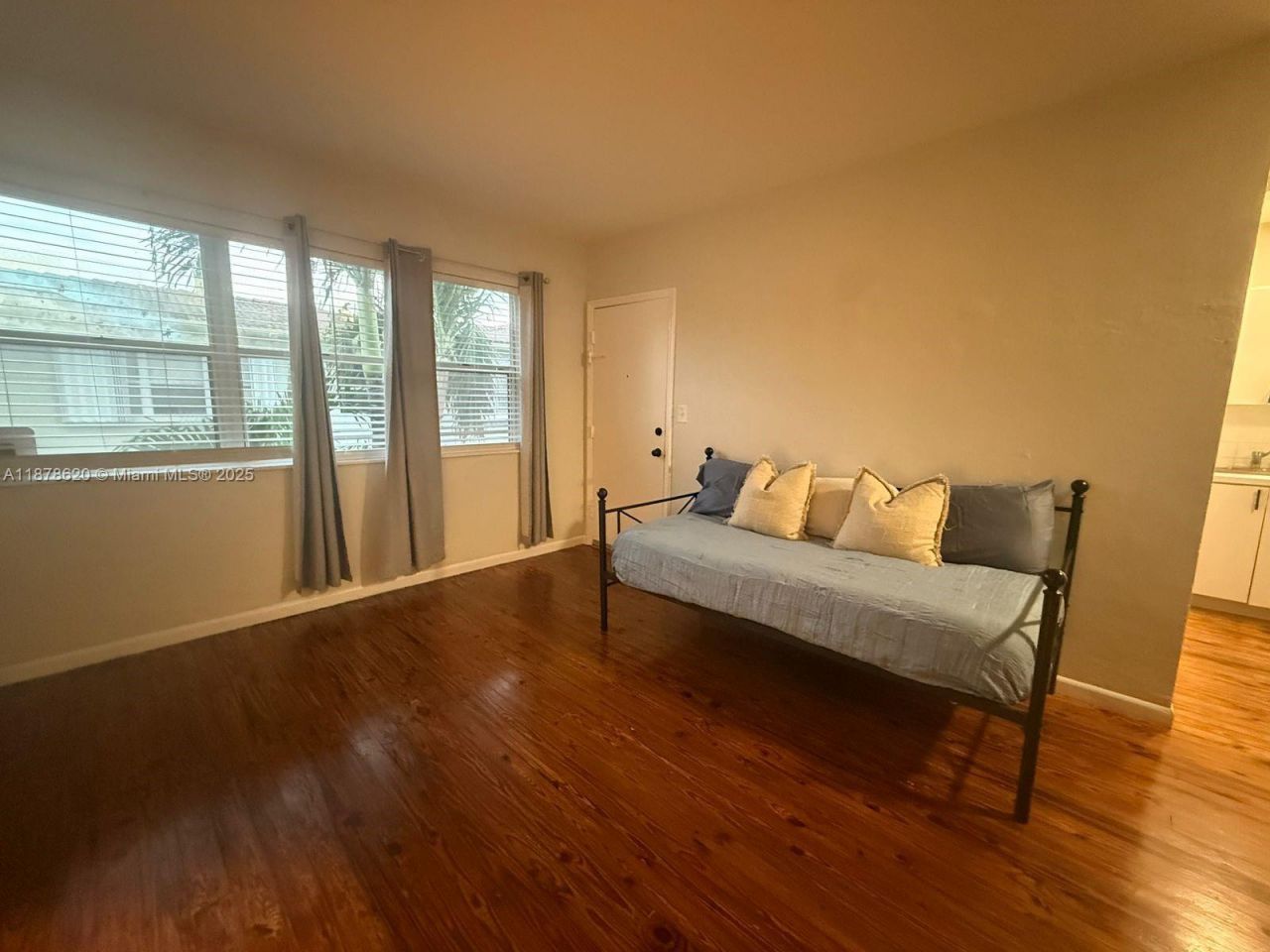 1289 Marseille Dr, Unit 46, Miami Beach, FL 33141 Photo