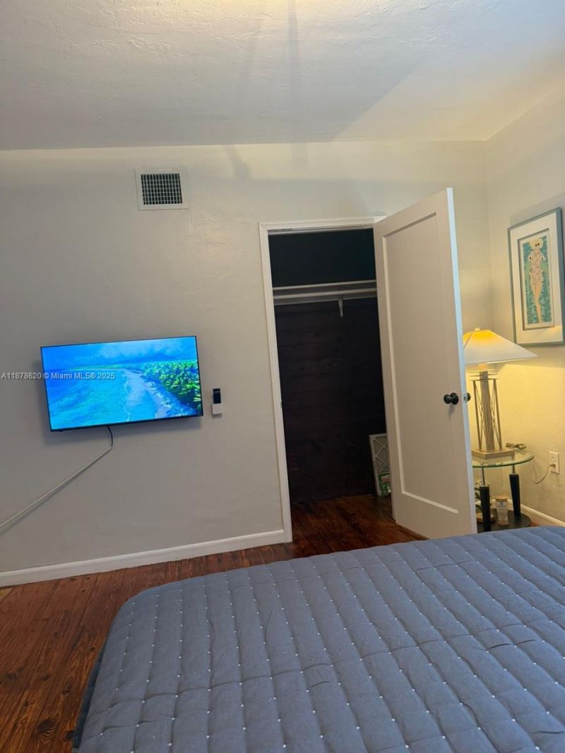 1289 Marseille Dr, Unit 46, Miami Beach, FL 33141 Photo