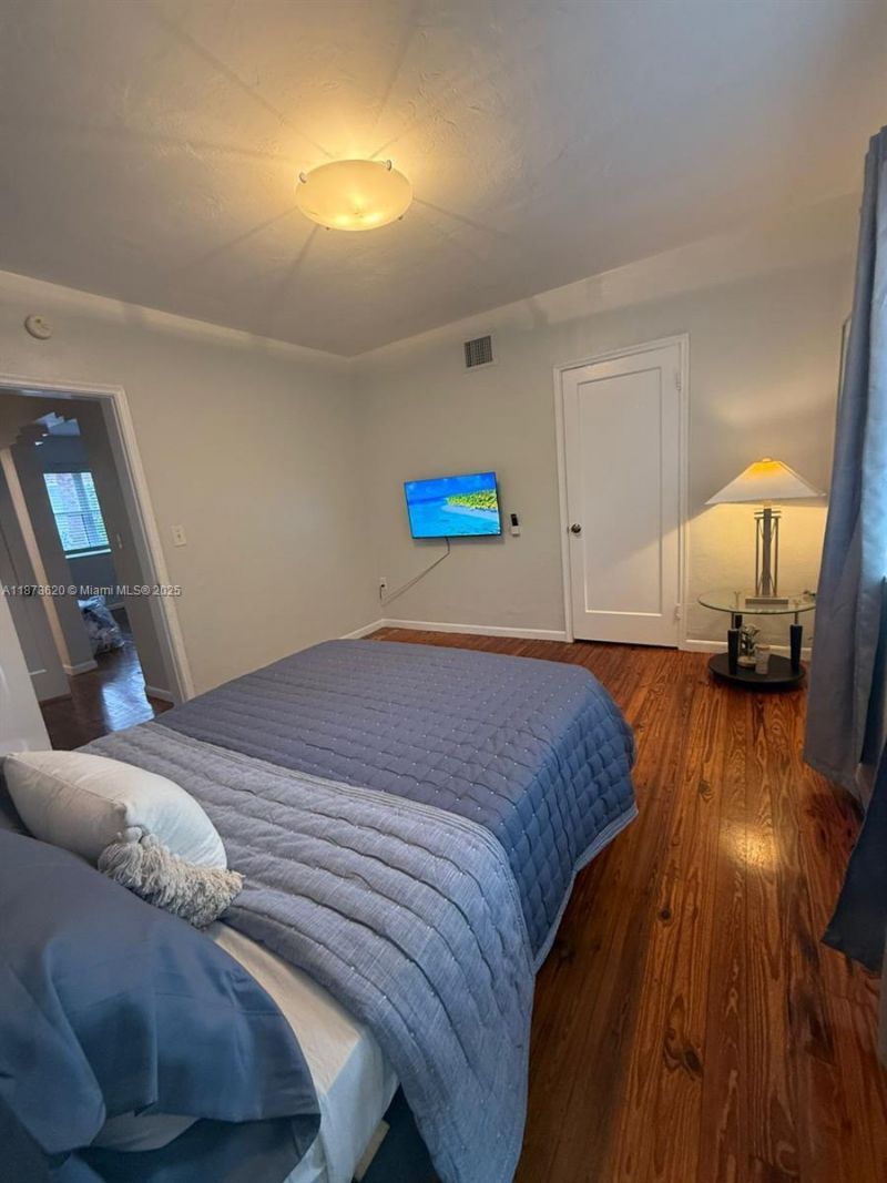 1289 Marseille Dr, Unit 46, Miami Beach, FL 33141 Photo