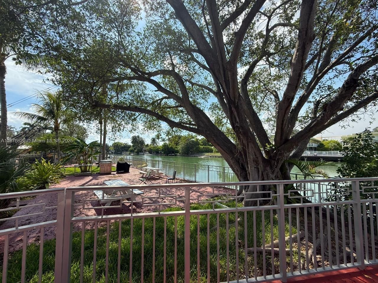 1289 Marseille Dr, Unit 46, Miami Beach, FL 33141 Photo