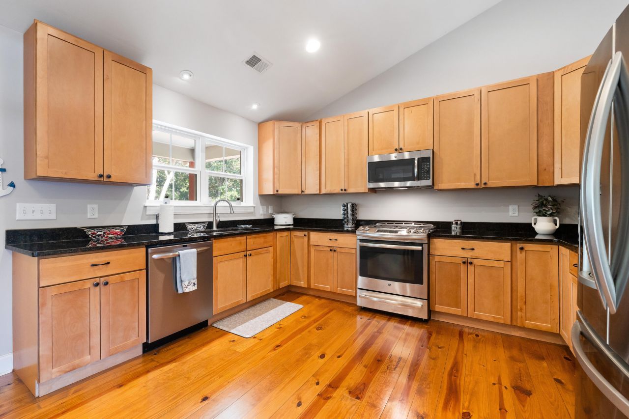 7175 Parkers Ferry Road Photo 8