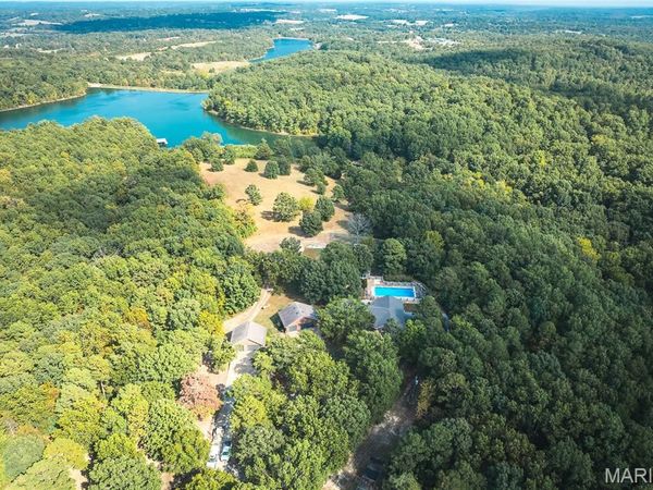 7918 Bradford Pear Ln., Patton, MO 63662