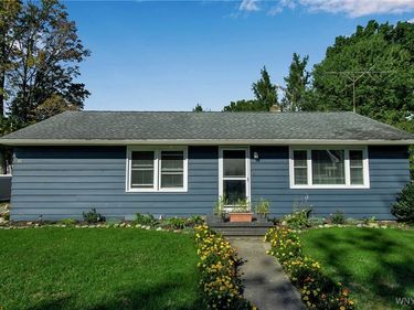 37 School Street, Delevan, NY 14042